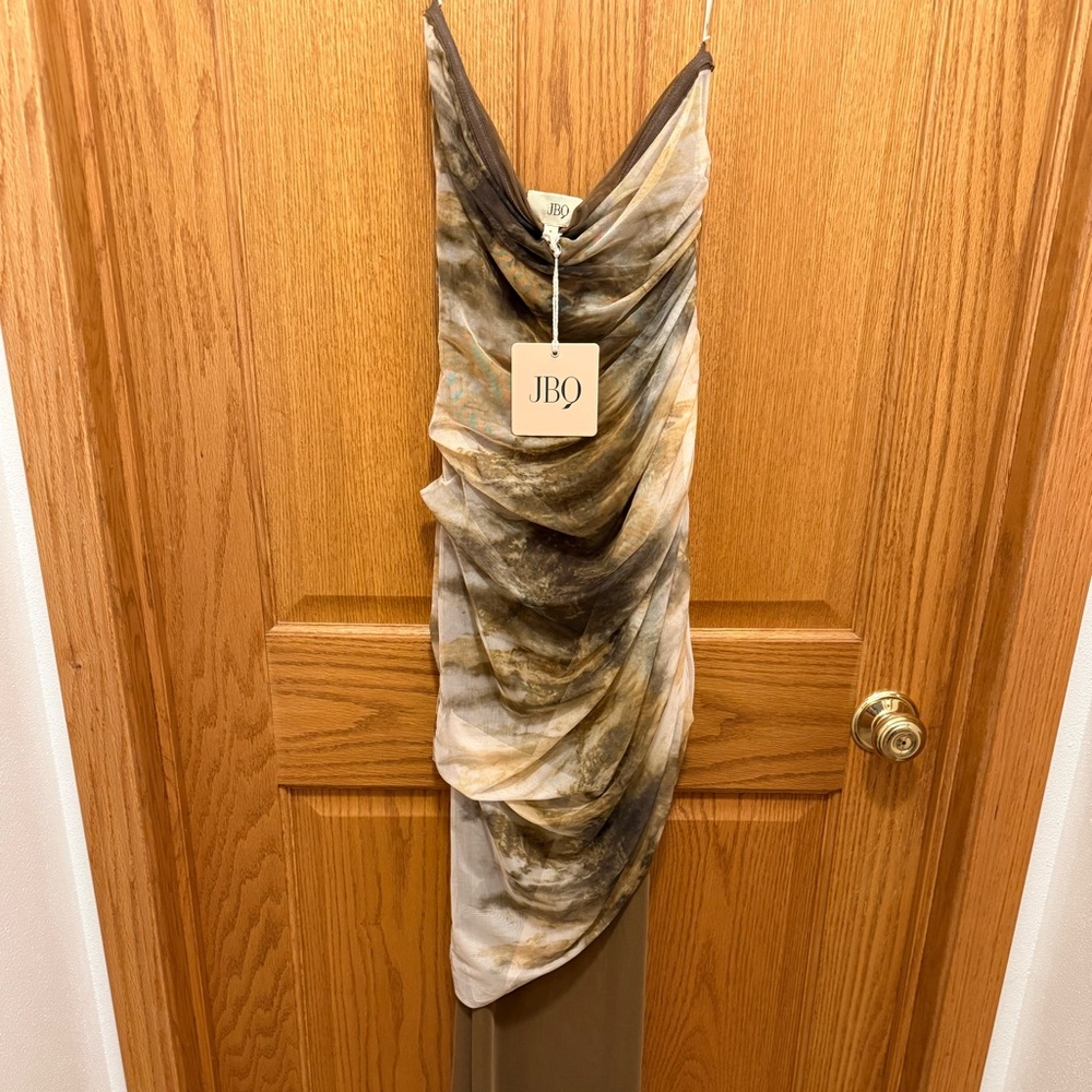 NWT JBQ the Label - Miller Asymmetrical dress Size S in Vineyard Green